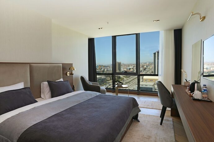 Imagen de la habitación del Moncher Hotel. Foto 10