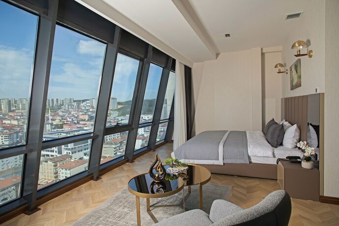 Imagen de la habitación del Moncher Hotel. Foto 16