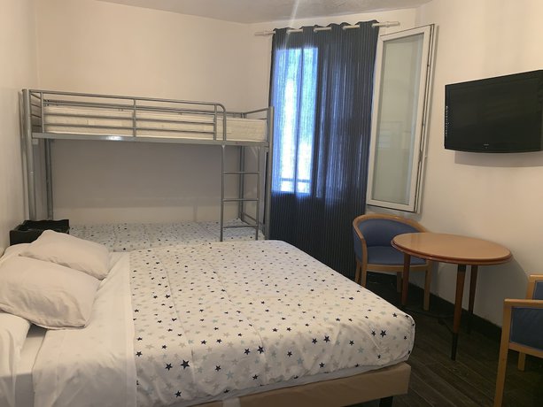 Imagen de la habitación del Mondial Hotel. Foto 7