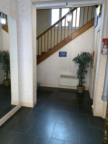 Imagen de los interiores del Mondial Hotel. Foto 19