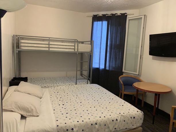 Imagen de la habitación del Mondial Hotel. Foto 10