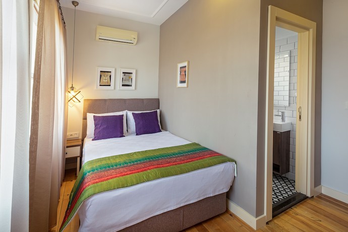 Imagen de la habitación del Mono Hotel. Foto 7