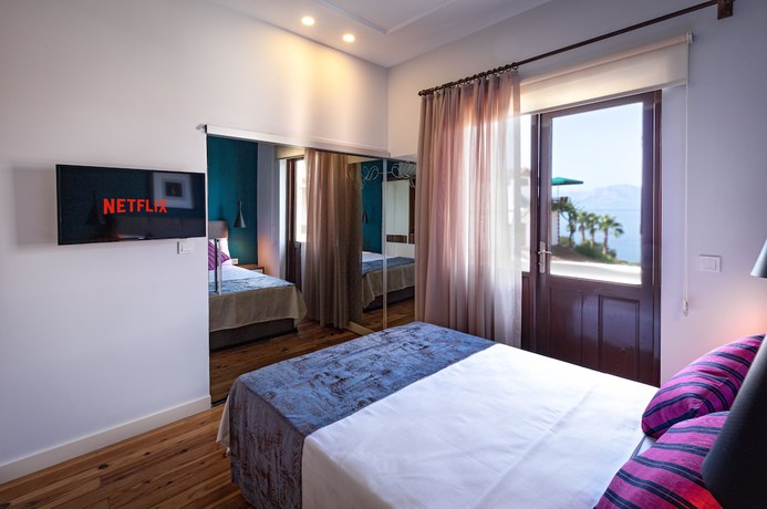 Imagen de la habitación del Mono Hotel. Foto 15