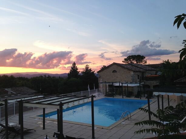 Imagen general del Mont Bouquet Lodge. Foto 8