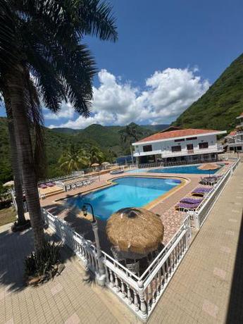 Imagen general del Monta&ntilde;a de Anapoima. Foto 13