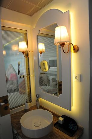 Imagen de la habitación del Montebello Deluxe. Foto 2