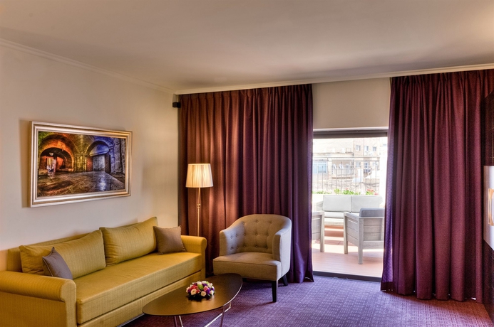 Imagen de los interiores del Montefiore Hotel. Foto 6