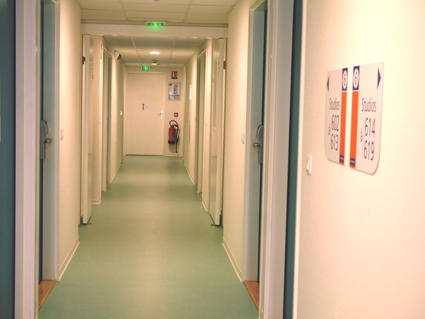 Imagen de los interiores del Montempo Apparthotel Strasbourg Gare. Foto 8