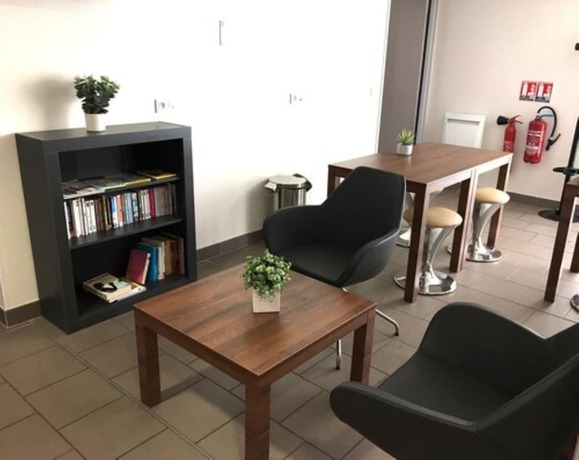 Imagen de los interiores del Montemp&ocirc; Apparth&ocirc;tel Paris V&eacute;lizy. Foto 18