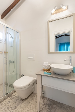 Imagen de la habitación del Monza House Otel. Foto 19