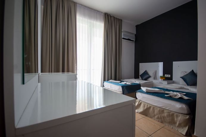 Imagen de la habitación del Moonbow Beach Hotel. Foto 7