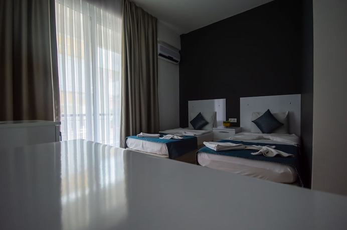 Imagen de la habitación del Moonbow Beach Hotel. Foto 14