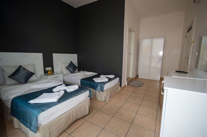 Imagen de la habitación del Moonbow Beach Hotel. Foto 16