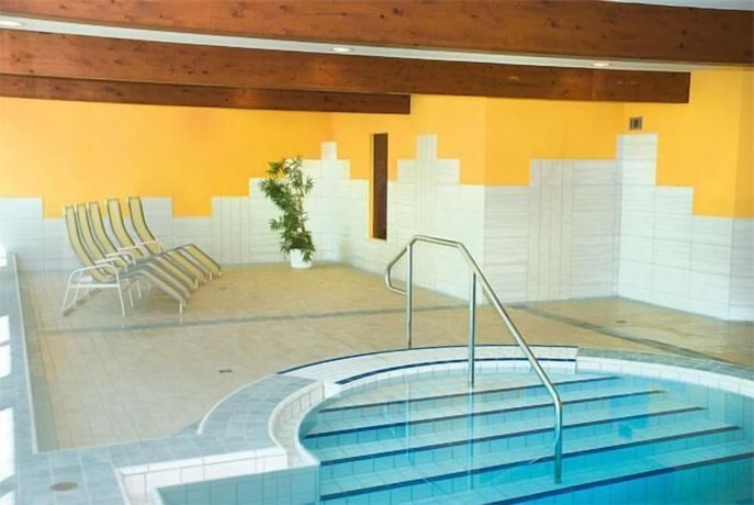 Imagen de la piscina del Morada Hotel Isetal. Foto 18