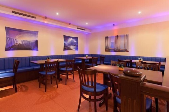 Imagen del bar/restaurante del Morada Hotel Isetal. Foto 6