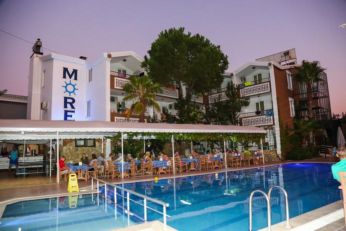 Imagen de la piscina del More Hotel, BELDIBI. Foto 19