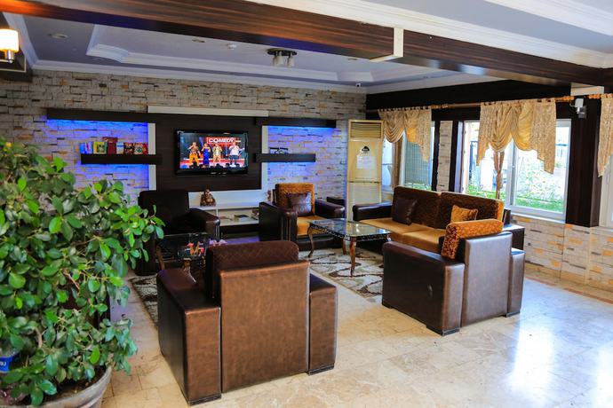 Imagen de los interiores del More Hotel, BELDIBI. Foto 18