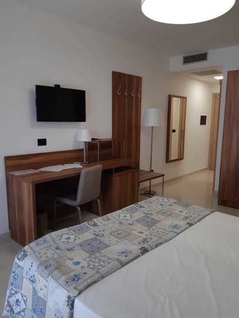 Imagen de la habitación del Morello Beach Hotel. Foto 4