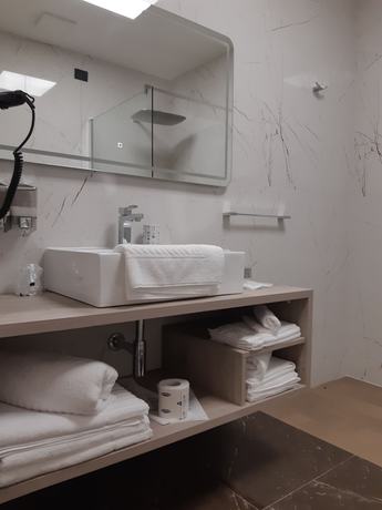 Imagen de la habitación del Morello Beach Hotel. Foto 10