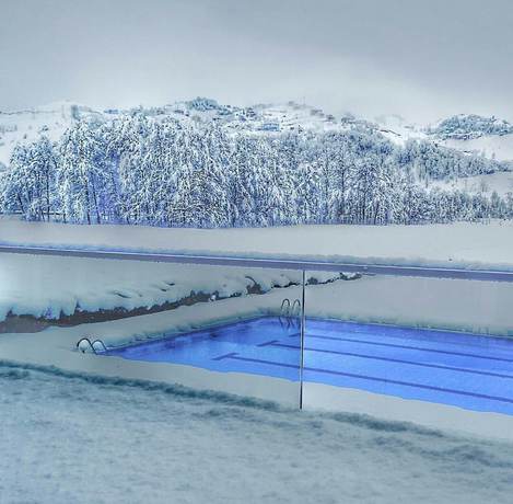 Imagen de la piscina del Mori Sport Hotel. Foto 19