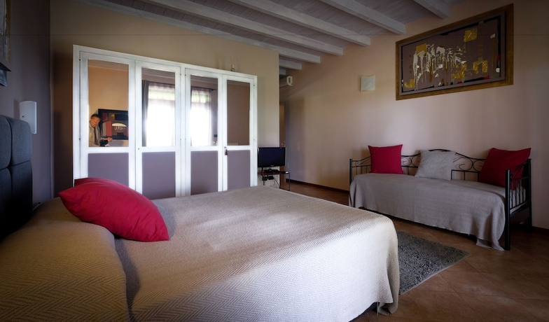 Imagen de la habitación del Moscatello & Mulin&euml;r Design Agri Relais. Foto 9