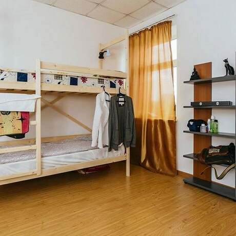 Imagen de la habitación del Moshostel. Foto 25