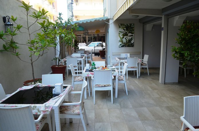 Imagen de la habitación del Mostar Hotel, Ayvalik. Foto 6