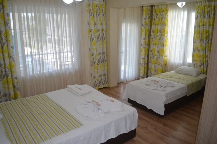 Imagen de la habitación del Mostar Hotel, Ayvalik. Foto 7