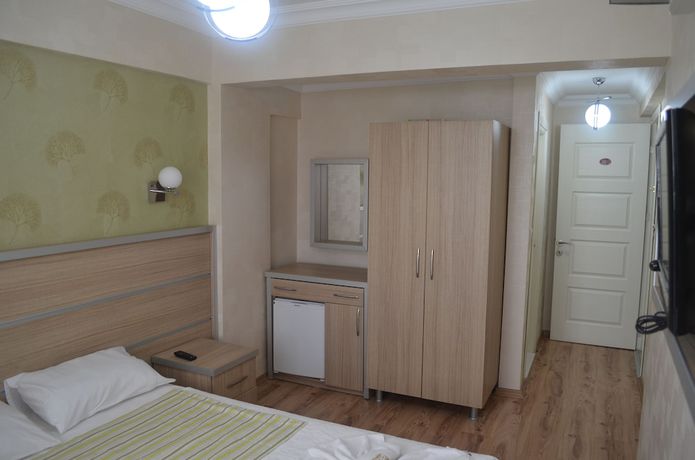 Imagen de la habitación del Mostar Hotel, Ayvalik. Foto 9