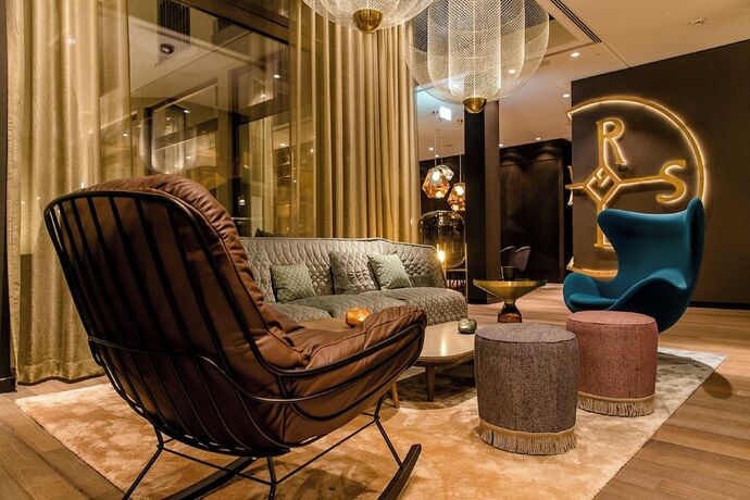 Imagen del bar/restaurante del Motel One Aachen. Foto 15