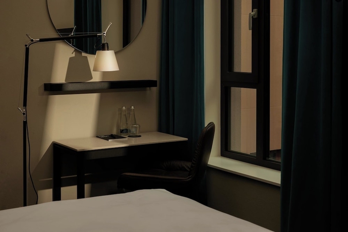 Imagen de la habitación del Motel One Gdansk. Foto 6