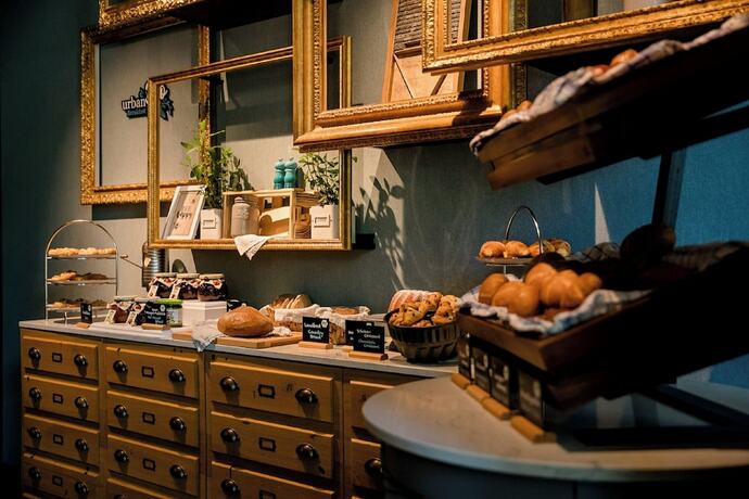 Imagen del bar/restaurante del Motel One Hannover-oper. Foto 8