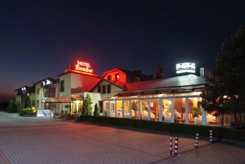 Imagen general del Motel Paradise. Foto 1