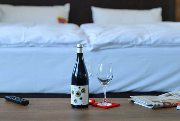 Imagen de la habitación del Motel Plus Sch&ouml;nefeld. Foto 10