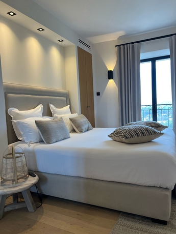 Imagen de la habitación del Mougins Luxury Retreats. Foto 2