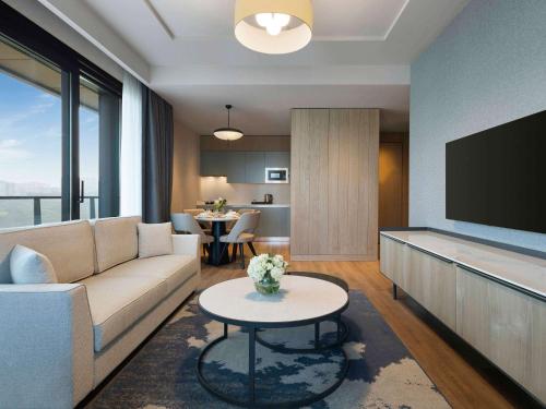 Imagen de la habitación del M&ouml;venpick Living Istanbul Camlivadi. Foto 18