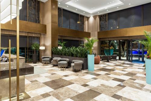 Imagen general del M&ouml;venpick Living Istanbul Camlivadi. Foto 8