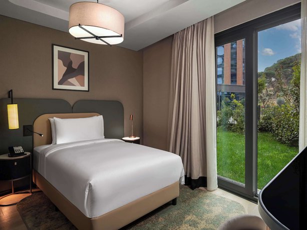 Imagen de la habitación del Mövenpick Living Istanbul Saklivadi. Foto 8