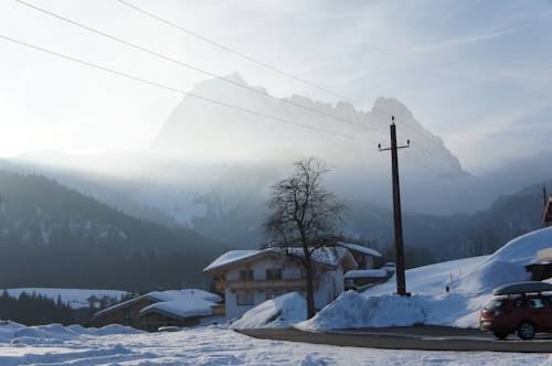 Imagen general del Mountain Beach Extreme Sport Base. Foto 2