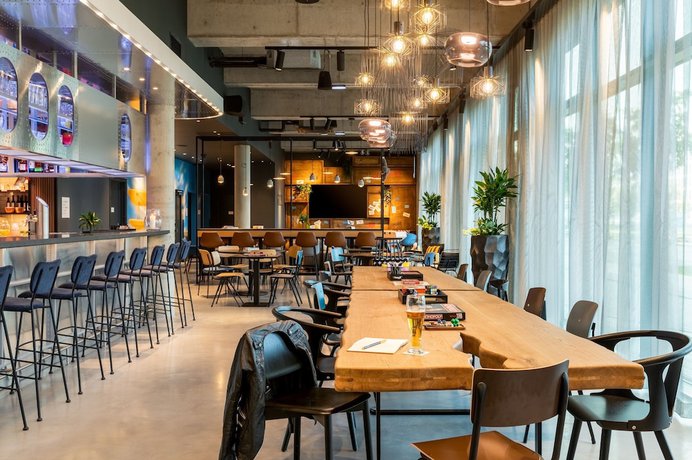 Imagen de los interiores del Moxy Berlin Airport. Foto 19