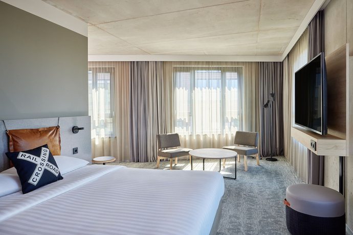 Imagen de la habitación del Moxy Cologne Muelheim, a Marriott. Foto 9