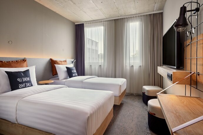 Imagen de la habitación del Moxy Karlsruhe. Foto 20