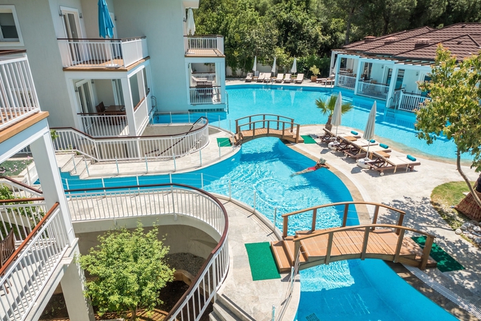 Imagen de la piscina del Mozaik Swim Up Hotel and Apartments. Foto 12