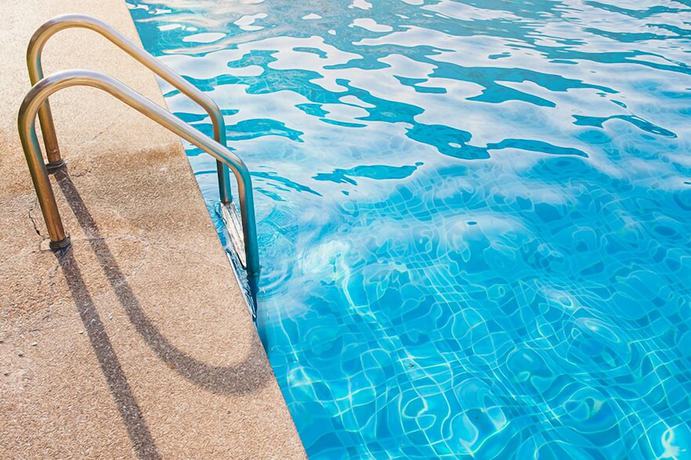 Imagen de la piscina del Mugla Hotel. Foto 20