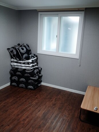 Imagen de la habitación del Muju In Guesthouse. Foto 5