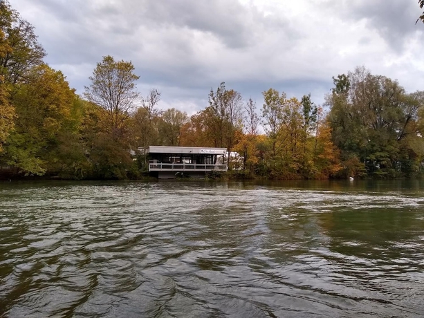 Imagen de los exteriores del Munich Camping Glamping and Dorms. Foto 13