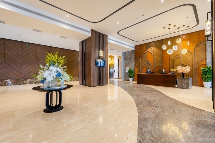 Imagen de los interiores del Muong Thanh Luxury Ha Long Centre Hotel. Foto 13