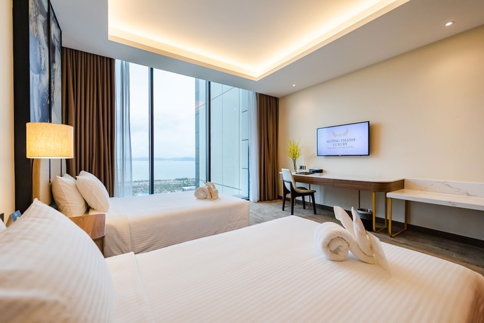 Imagen de la habitación del Muong Thanh Luxury Ha Long Centre Hotel. Foto 3