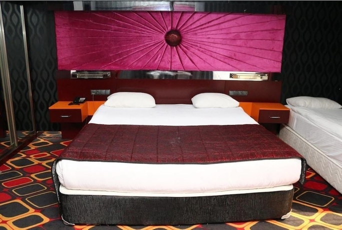 Imagen de la habitación del Murat Otel. Foto 6