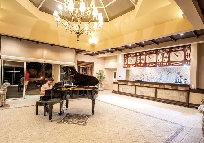 Imagen de los interiores del Museum Resort Spa. Foto 16